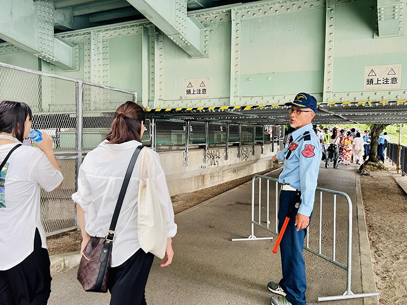 大阪府大阪市 イベント警備 天神祭にて交通誘導、安全対策