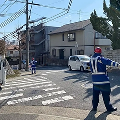 兵庫県神戸市長田区　マンション剪定作業に伴う交通誘導警備