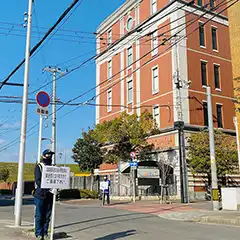 大阪府大阪市旭区　大阪工業大学　試験会場警備、歩行者および車両の誘導等、路上駐車対策