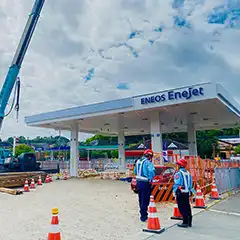 兵庫県三田市　工事現場　交通誘導：ガソリンスタンドの工事現場